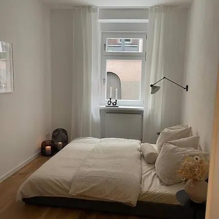 Stilvolle Mosel-Ferienwohnung - Alte Apotheke In Uerzig - Bis 5 Personen - 2 Schlafzimmer - Grosses Badezimmer Exterior photo