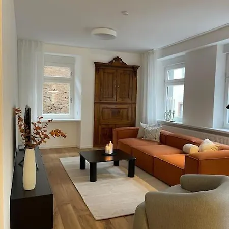 Stilvolle Mosel-Ferienwohnung - Alte Apotheke In Uerzig - Bis 5 Personen - 2 Schlafzimmer - Grosses Badezimmer Exterior photo
