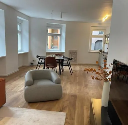 Stilvolle Mosel-Ferienwohnung - Alte Apotheke In Uerzig - Bis 5 Personen - 2 Schlafzimmer - Grosses Badezimmer