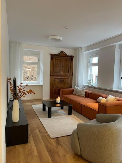 Stilvolle Mosel-ferienwohnung - Alte Apotheke In - Bis 5 Personen - 2 Schlafzimmer - Grosses Badezimmer Apartment *